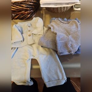 Carters Baby Boy 4 Pieces 3 MTHS